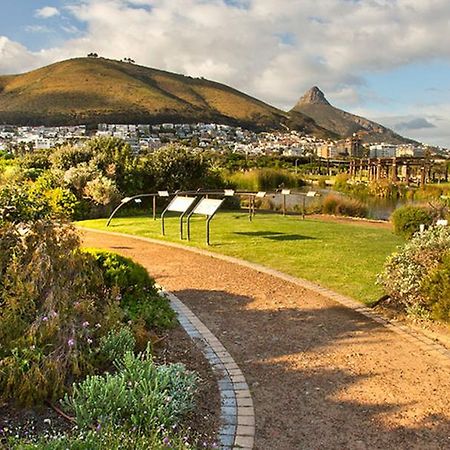 Planet Africa 1 By Ctha Apartment Cape Town Bagian luar foto